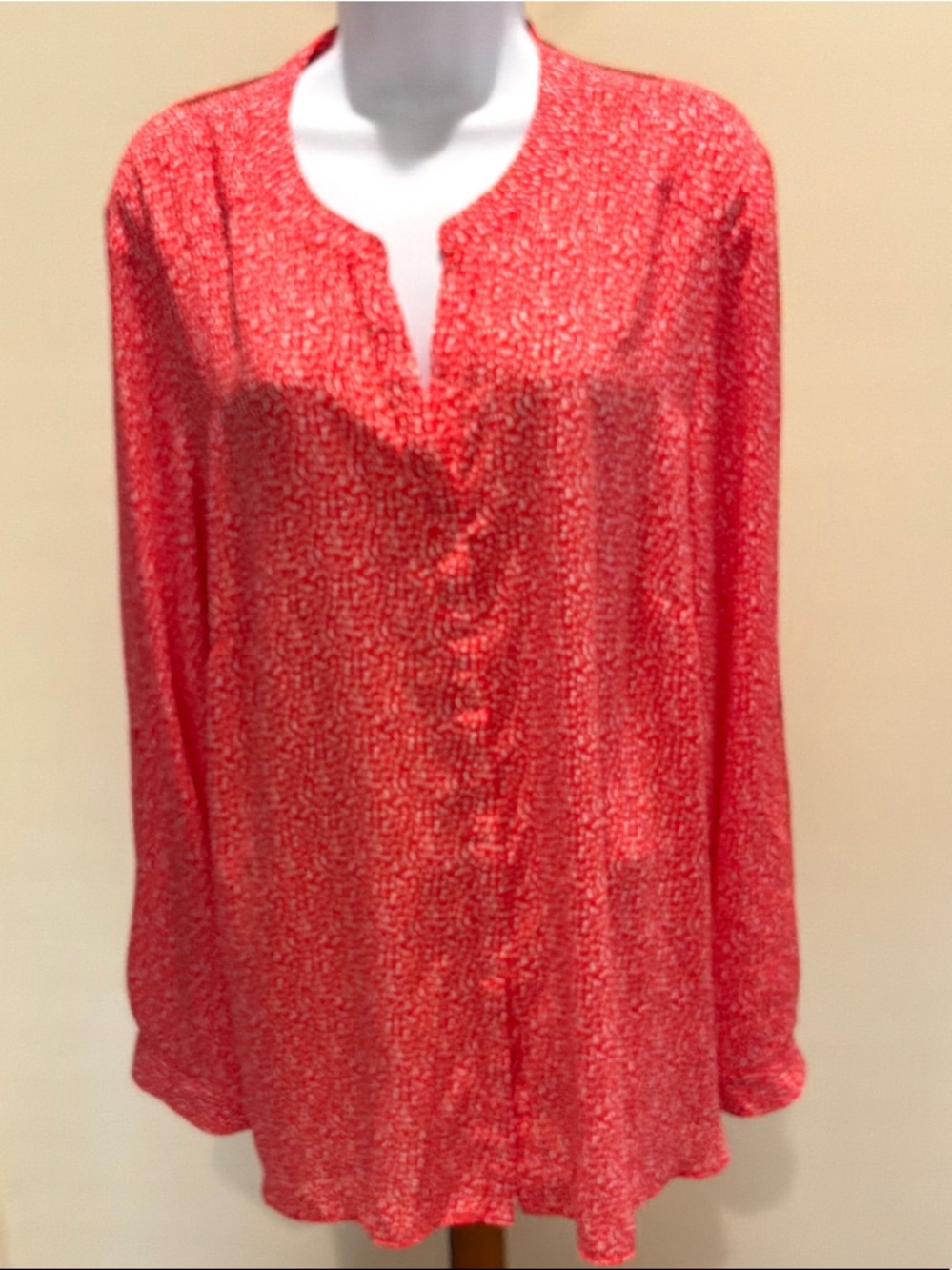Simply Emma Coral-Red Long Sleeve Button-Front Blouse size 2x 3/4 sleeves